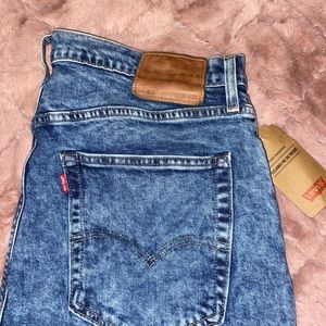 Levi’s Premium Jeans Big E